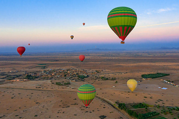 Plusieurs montgolfières Marrakech Maroc